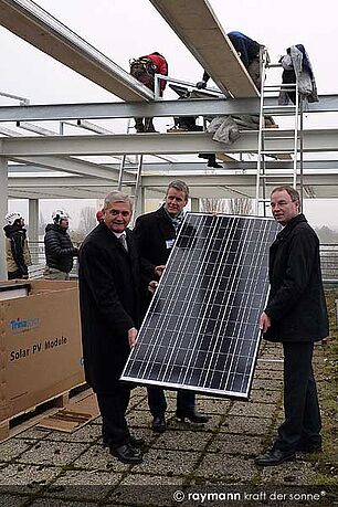 Photovoltaik-Anlagen Errichtung im Regierungsviertel auf der Landhausküche