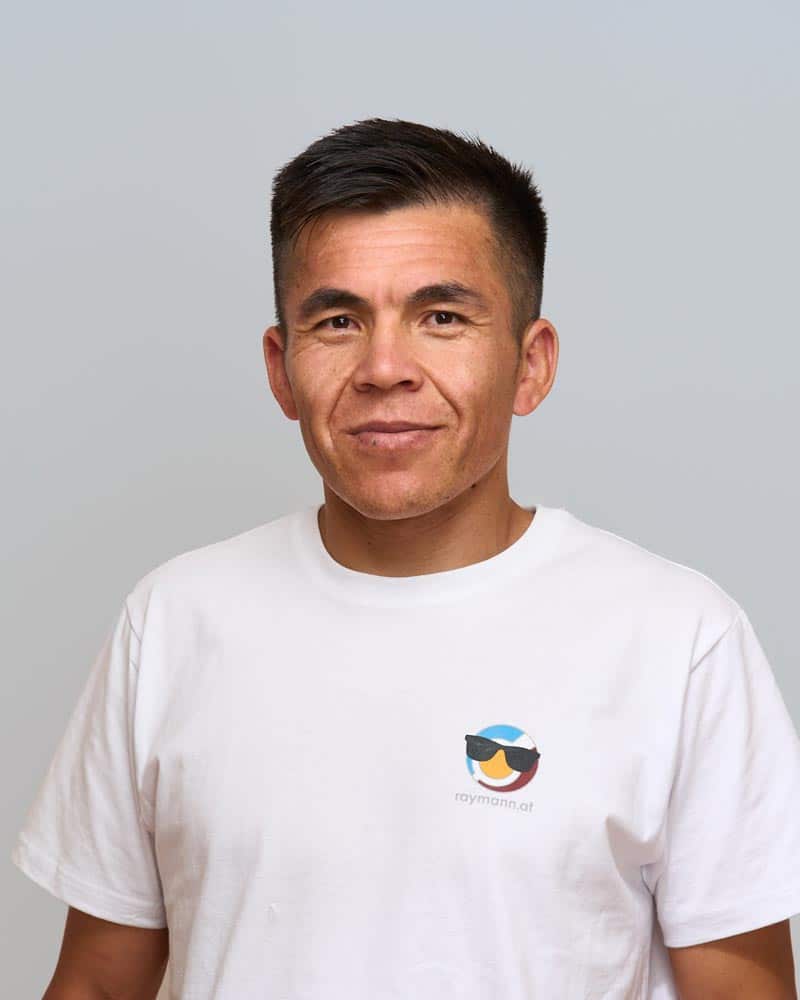 Issa Ahmadi